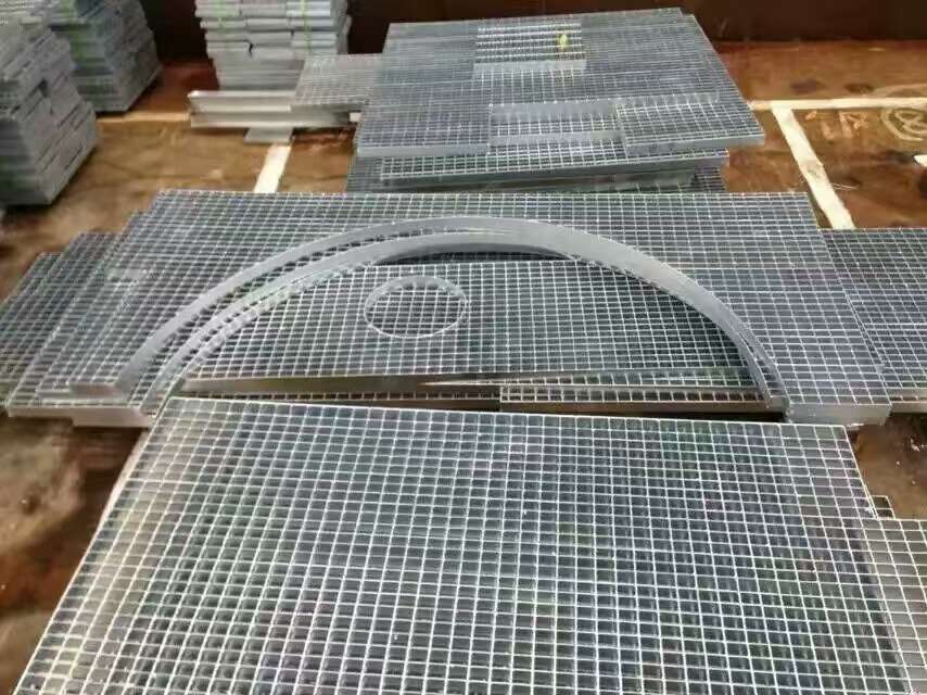 异形钢格板