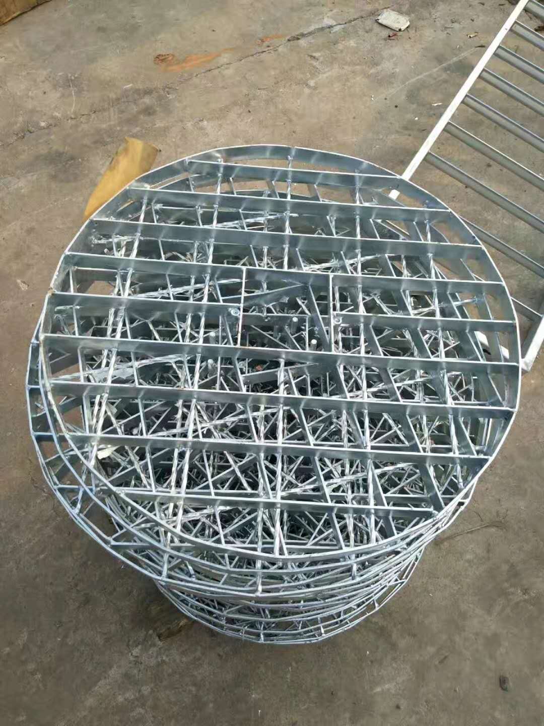 异形钢格板