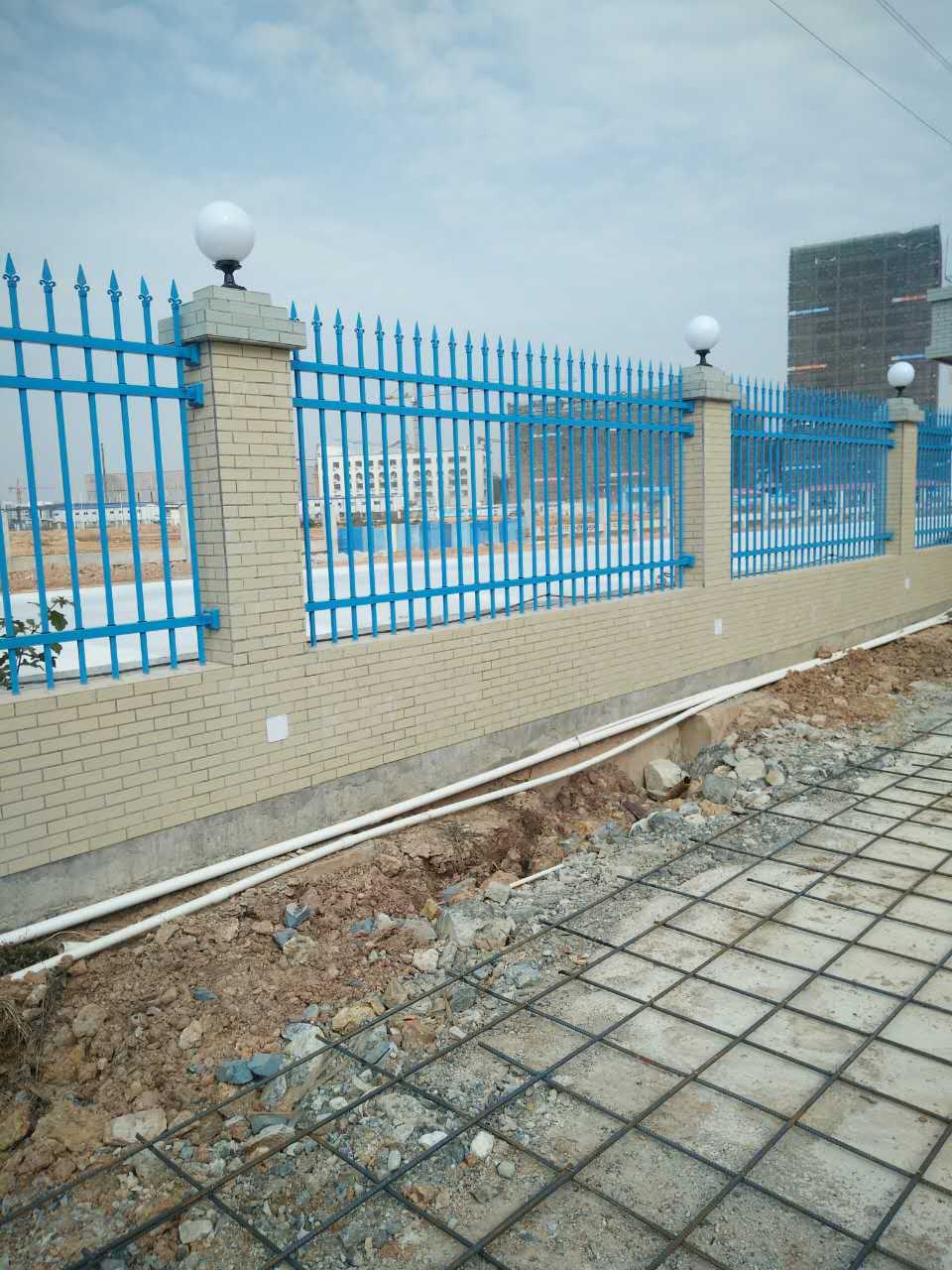 别墅庭院铁艺围栏